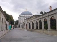 Entlang der Mauern des Eyüp-Friedhof