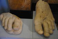 Fuß und Zehen einer Monumentalstatue - Centrale Montemartini