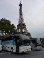 unser EHT-Bus vor dem Eifelturm