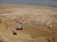 6.Tag, 29.10.2013: Fahrt mit der Seilbahn auf den Felsen von Massada