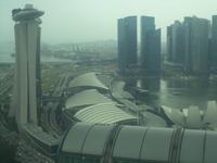 Blick vom Riesenrad zum Marina Sands Hotel 