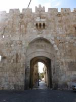 8.Tag, 31.10.2013: Zugang zur Altstadt (Löwentor bzw. Stephanstor)