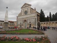 Florenz - hier die prächtige Fassade von Santa Maria Novella