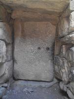 Die Tür in Azraq wiegt 4 Tonnen