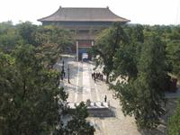 Ming-Kaiser - Grabanlagen 