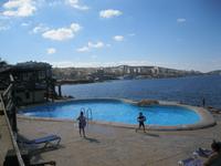 IMG_2460 Hotelpool am Strand