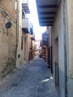 eine typisch italienische Gasse, Noto