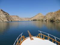 Bootsfahrt auf einem Euphrat-Stausee