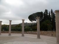 im Hof der Villa mit Weitblick