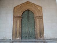 ein Eingangstor zum Dom