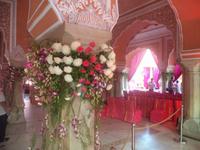 Blumenschmuck für Hochzeit im Stadtpalast Jaipur
