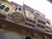 in den Straßen der Altstadt von Jaisalmer 