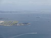 AIDAcara fährt in den Hafen von Rio ein