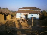 Eberhardt TRAVEL Reise durch Indien - indisches Dorf bei Kanha