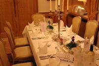 Tisch zum Silvesterabend