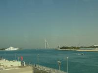 In der Ferne das Burj al Arab