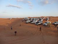 Wüstensafari Dubai Treff zum Sonnenuntergang in der Wüste