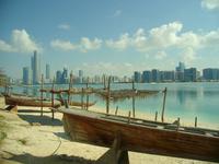Abu Dhabi (Blick vom Heritage Village auf die Skyline)