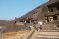 Aufgang zu den Kanheri-Höhlen