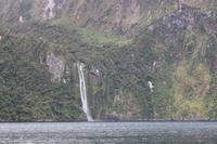 Wasserfall im Milford Sound