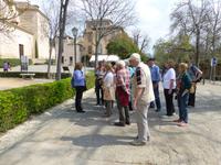 vor der Alhambra mit unserer örtl. Reiseleiterin