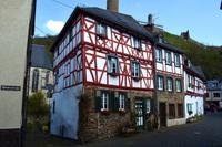 093 Vulkaneifel, Monreal, Fachwerkperle im Elzbachtal