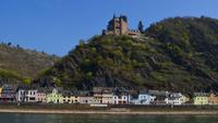 140 Schifffahrt durch das Mittelrheintal, St. Goarshausen und Burg Katz