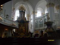 in der Kirche 