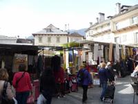 Nichts, was es nicht gibt auf diesem Markt.