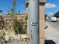 Ganz offensichtlich waren wir nicht die ersten Deutschen in der Ghar Dalam.