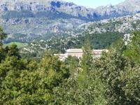 Blick auf Kloster Luc