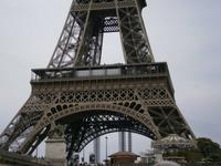 Blick vom Boot auf den Eiffelturm