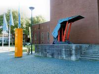 Alte Gerätschaften des Ruhr-Bergbaus vor dem Museum.