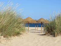 Blick auf den langen Sandstrand von Lagos