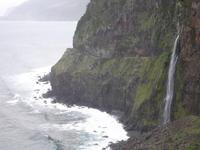 auf der Fahrt nach Sao Vicente - Wasserfall 