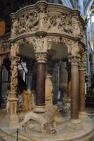 Kanzel im Dom von Pisa von Giovanni Pisano
