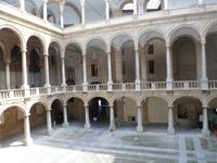 Innenhof des Normannenpalastes