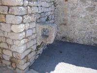 Riegelstein, Befestigung von Nin