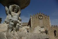 Taormina_Dom_San_Nicolo_Zentaurenbrunnen