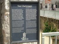 Tour Charlemagne Schild