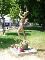 Elfe an der Donau