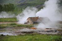 Dampfkessel - kleines Haus an den Geysiren