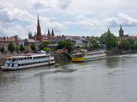 Blick vom Schiff auf Würzburg