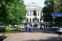 Platz der Künste mit Puschkin-Denkmal