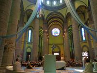 Innenansicht Neue Wallfahrtskirche in Re