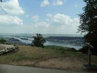 Blick vom Niederwalddenkmal auf den Rhein