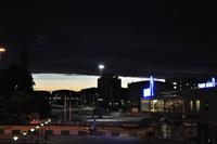 Weiße Nächte von Stockholm kurz nach Mitternacht, die Sonne geht schon wieder auf