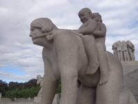 Steinskulptur im Vigelandpark