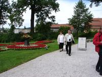 Schloß Lomnitz - im Park