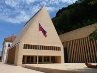 Das 2008 eröffnete Landtagsgebäude in Vaduz
